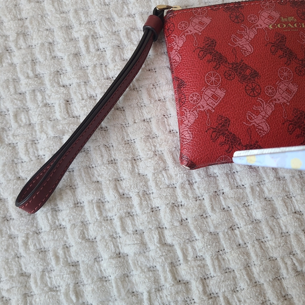 Coach Signature Red Wristlet - Picture 10 of 11